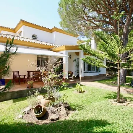 Holiday home Mit Grossem Garten Und Pool , 300m Zum Conil De La Frontera