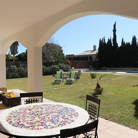 Holiday home Mit Grossem Garten Und Pool , 300m Zum *