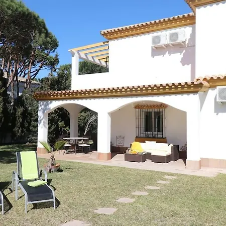 Mit Grossem Garten Und Pool , 300m Zum Holiday home *